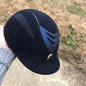 Equestrian One K navy helmet